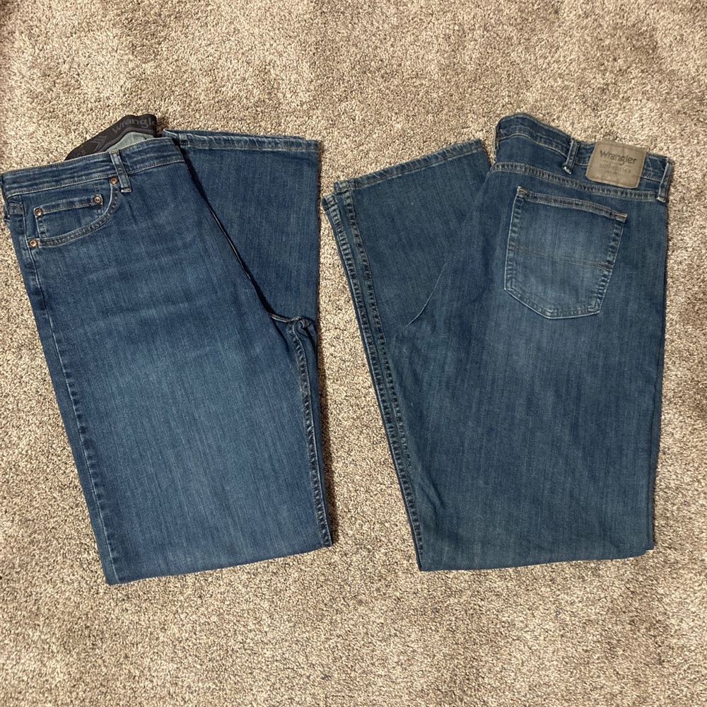 SET OF 2 WRANGLER MEN JEANS 38x34